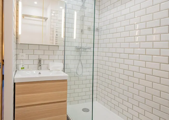 Forclaz River 1- Beautifully Crafted *